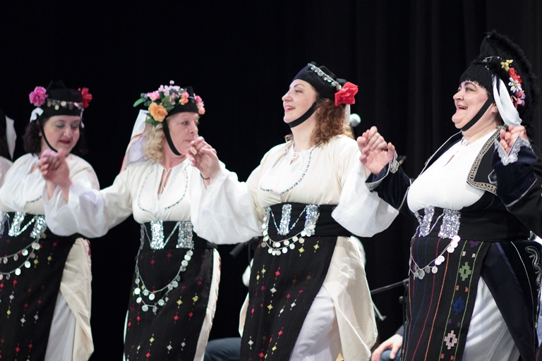 Χορός σημαίνει Φως