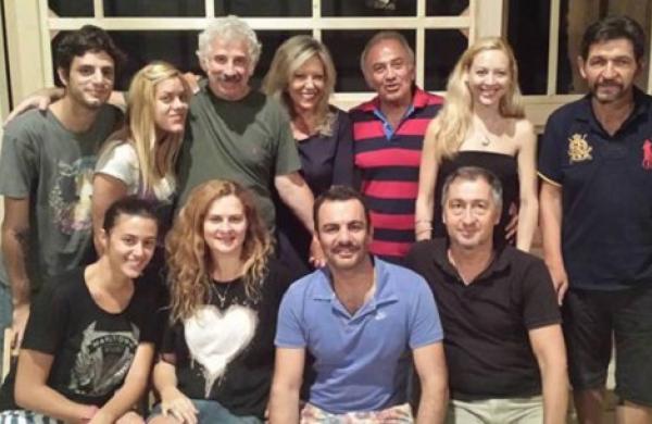 Ο ΦΥΣΙΟΛΑΤΡΗΣ ΠΡΟΣΦΕΡΕΙ ΣΤΑ ΜΕΛΗ ΤΟΥ ΤΗΝ ΠΑΡΑΣΤΑΣΗ